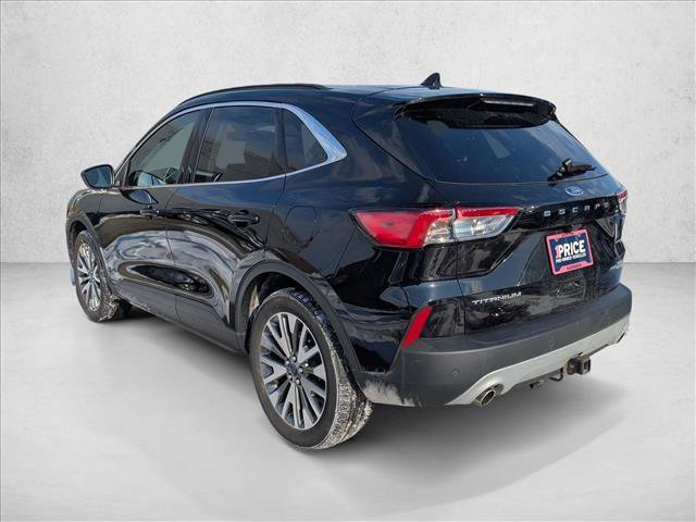 Certified 2022 Ford Escape Titanium w/ Class II Trailer Tow Package image 7