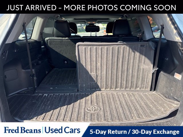 Used 2019 Toyota Highlander XLE AWD/4WD image 11