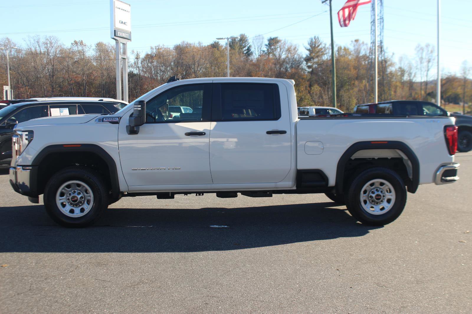 New 2025 GMC Sierra 2500 Pro w/ Convenience Package image 4