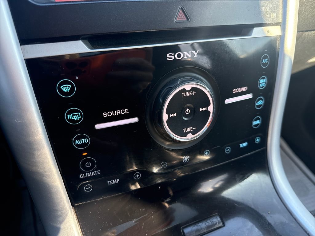 Used 2011 Ford Edge Sport w/ Canadian Touring Pkg image 32