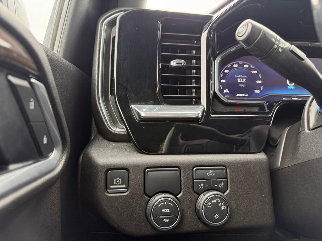 Certified 2025 Chevrolet Silverado 1500 LT image 22