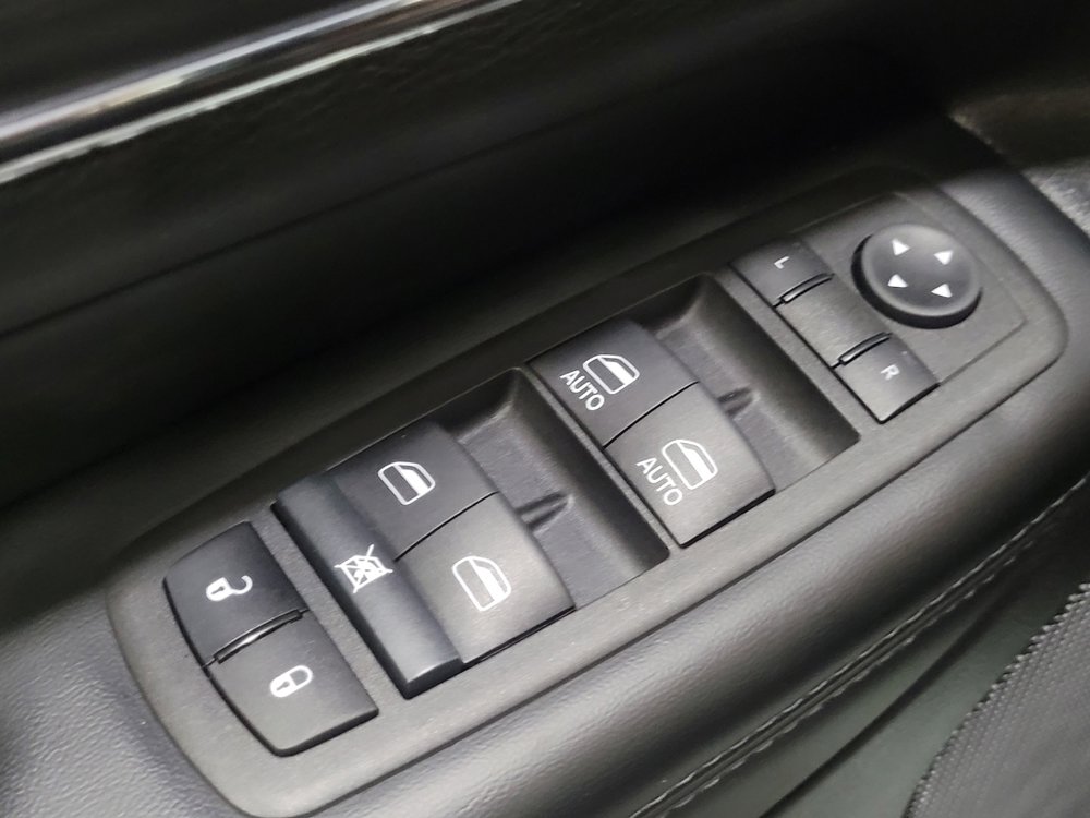 Used 2022 Jeep Grand Cherokee Limited image 27