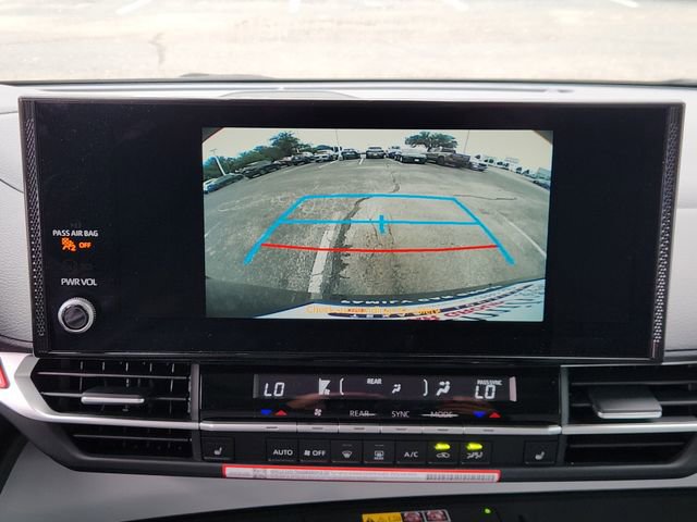 New 2026 Toyota Sienna XLE FWD image 17