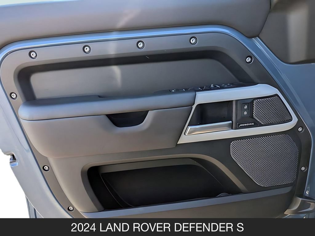 Used 2024 Land Rover Defender 110 S AWD/4WD image 23