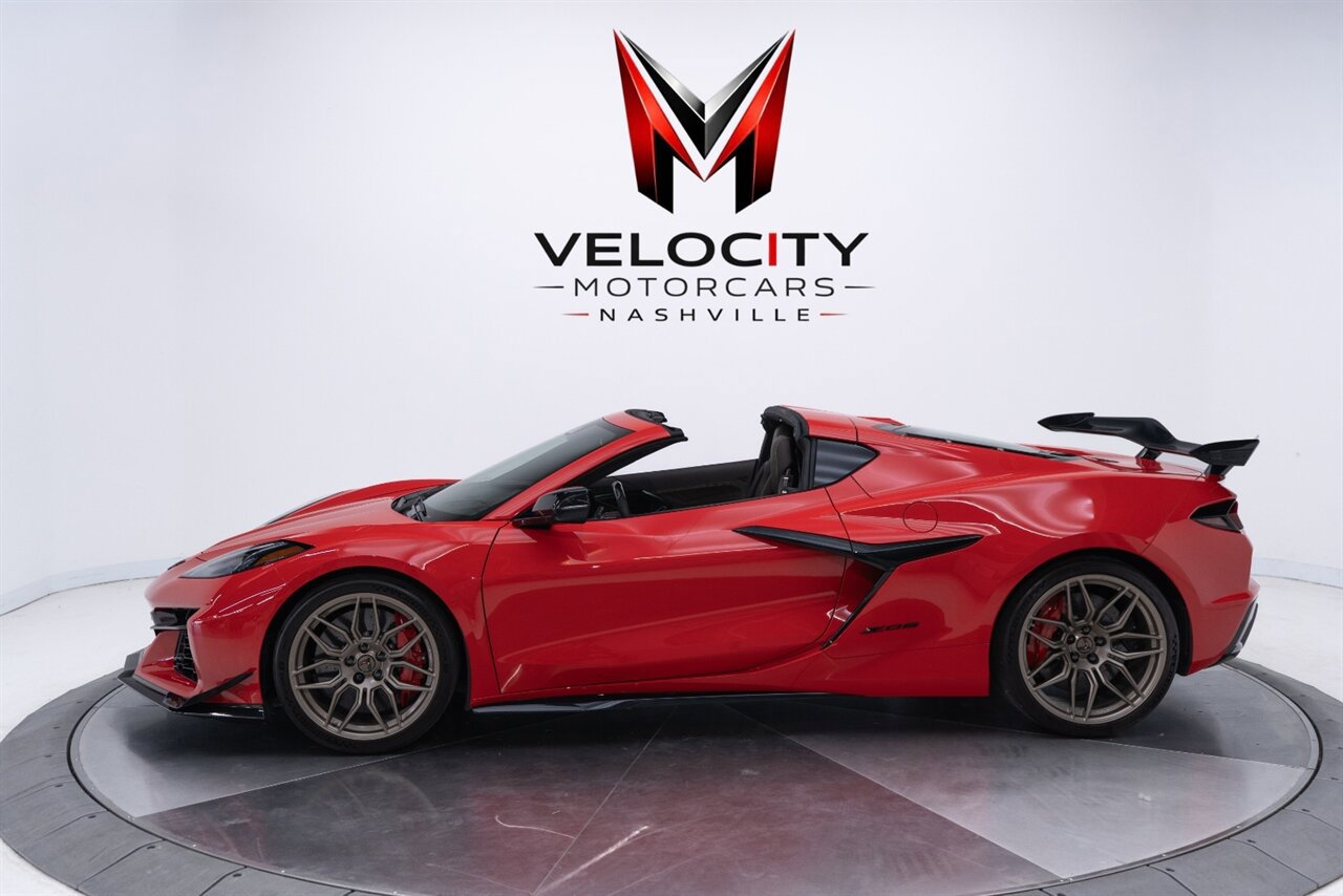Used 2026 Chevrolet Corvette Z06 w/ Z07 Performance Package RWD image 17
