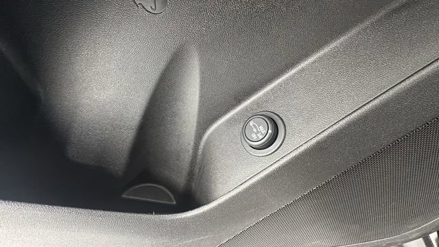 Used 2024 Chevrolet Equinox LT image 21