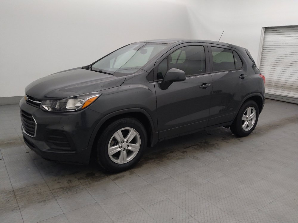 Used 2020 Chevrolet Trax LS image 2