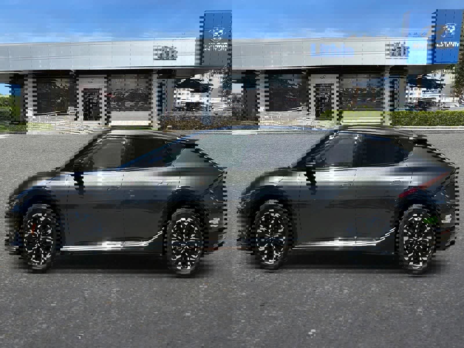 Used 2023 Kia EV6 Wind w/ Wind Technology Package image 6