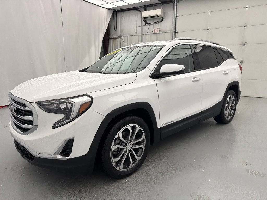 Used 2020 GMC Terrain SLT w/ Preferred Package FWD image 3