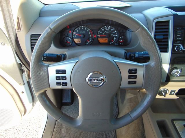 Used 2016 Nissan Frontier SV AWD/4WD image 14