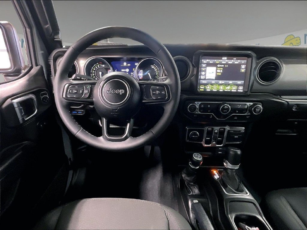Used 2023 Jeep Wrangler Unlimited w/ Cold Weather Group AWD/4WD image 17