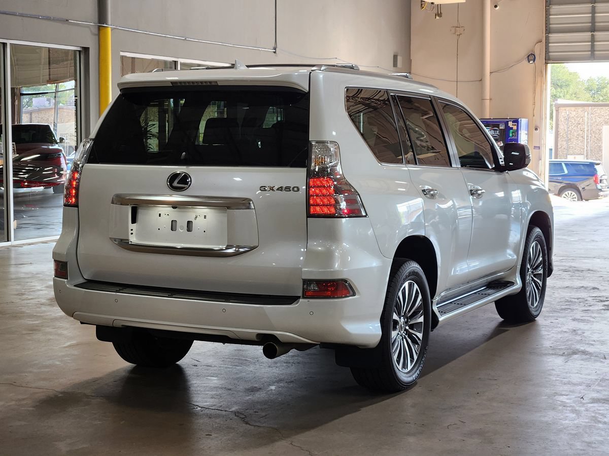 Used 2023 Lexus GX 460 Luxury w/ Accessory Package AWD/4WD image 8