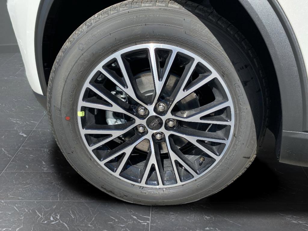 New 2025 Ford Escape SE w/ Class II Trailer Tow Package image 46