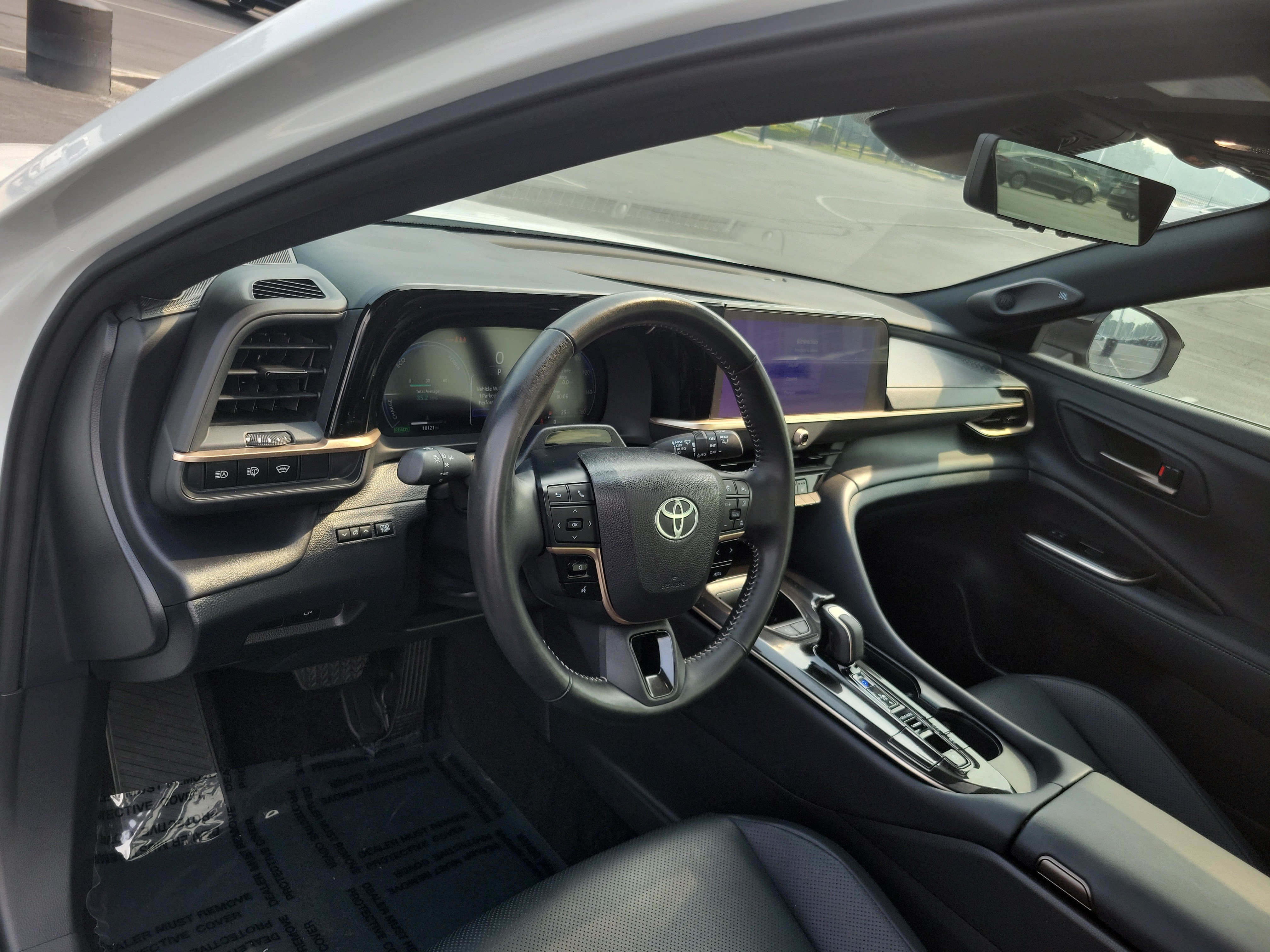 Certified 2025 Toyota Crown Signia w/ Advanced Technology Package AWD/4WD image 19