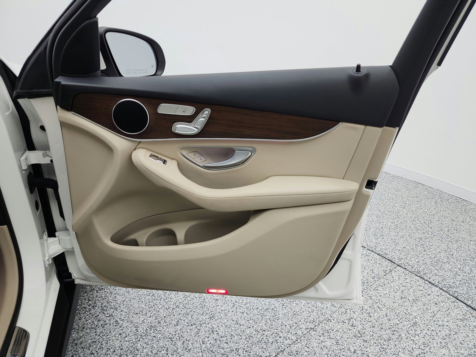 Used 2022 Mercedes-Benz GLC 300 image 26