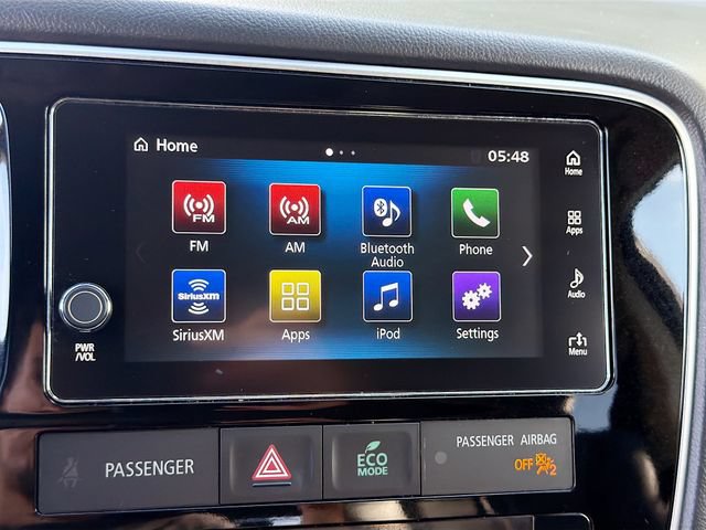 Used 2018 Mitsubishi Outlander SEL AWD/4WD image 25