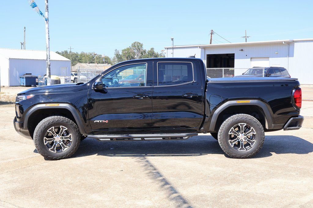 Used 2024 GMC Canyon AT4 image 23