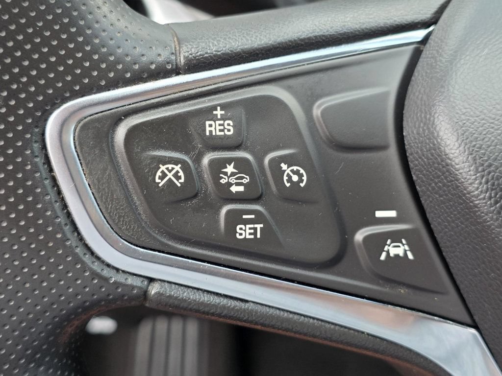 Used 2023 Chevrolet Malibu LT FWD image 22