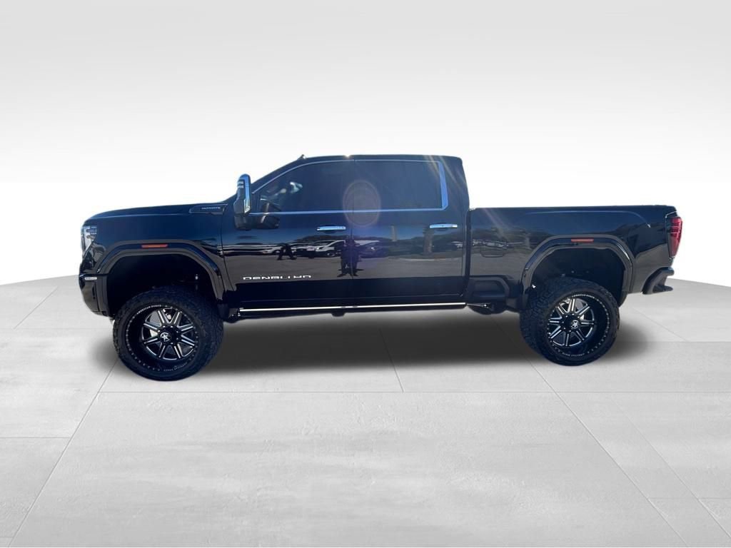 Used 2024 GMC Sierra 2500 Denali Ultimate w/ Max Trailering Package image 8