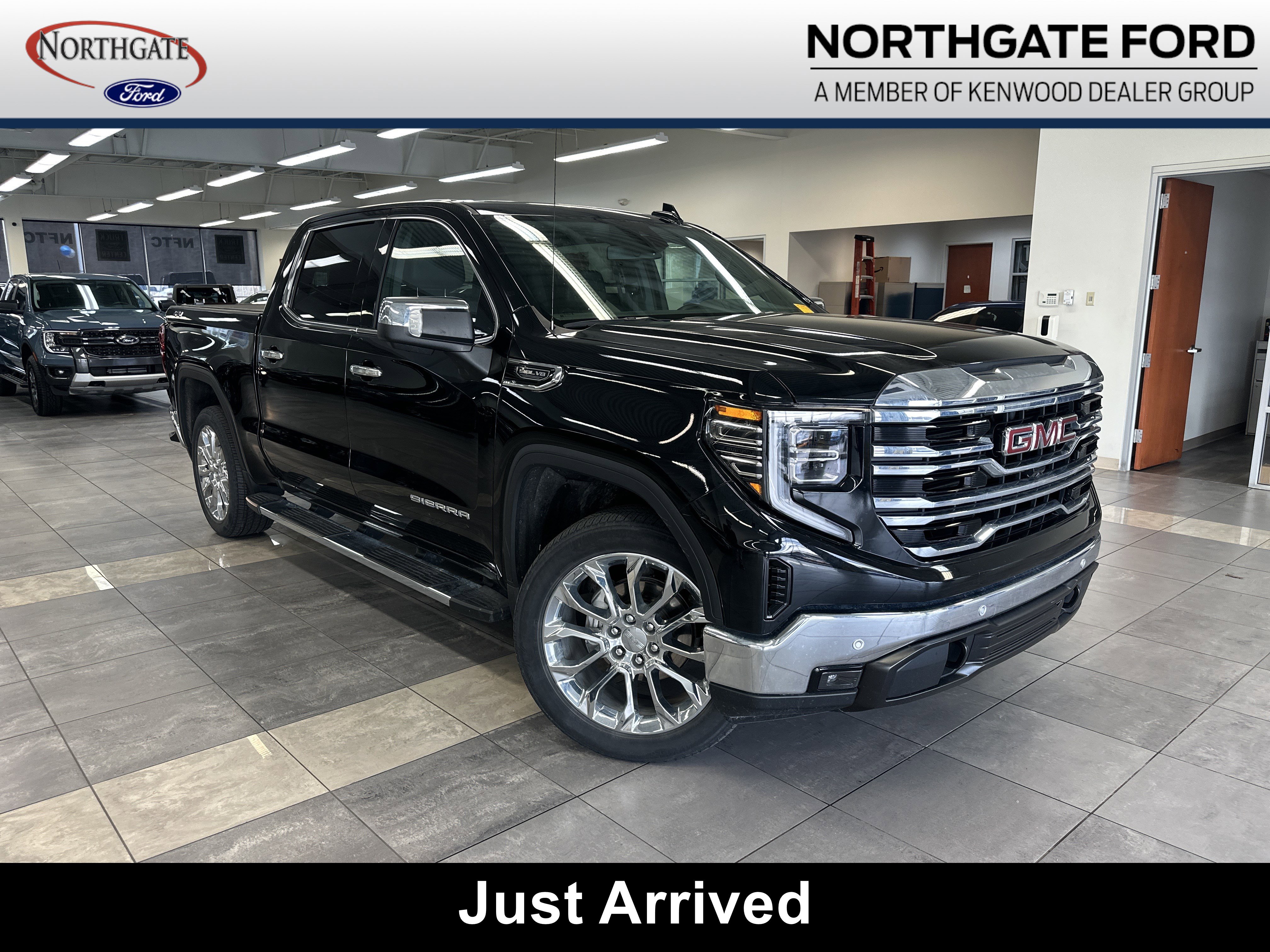 Used 2024 GMC Sierra 1500 SLT w/ SLT Premium Plus Package image 1