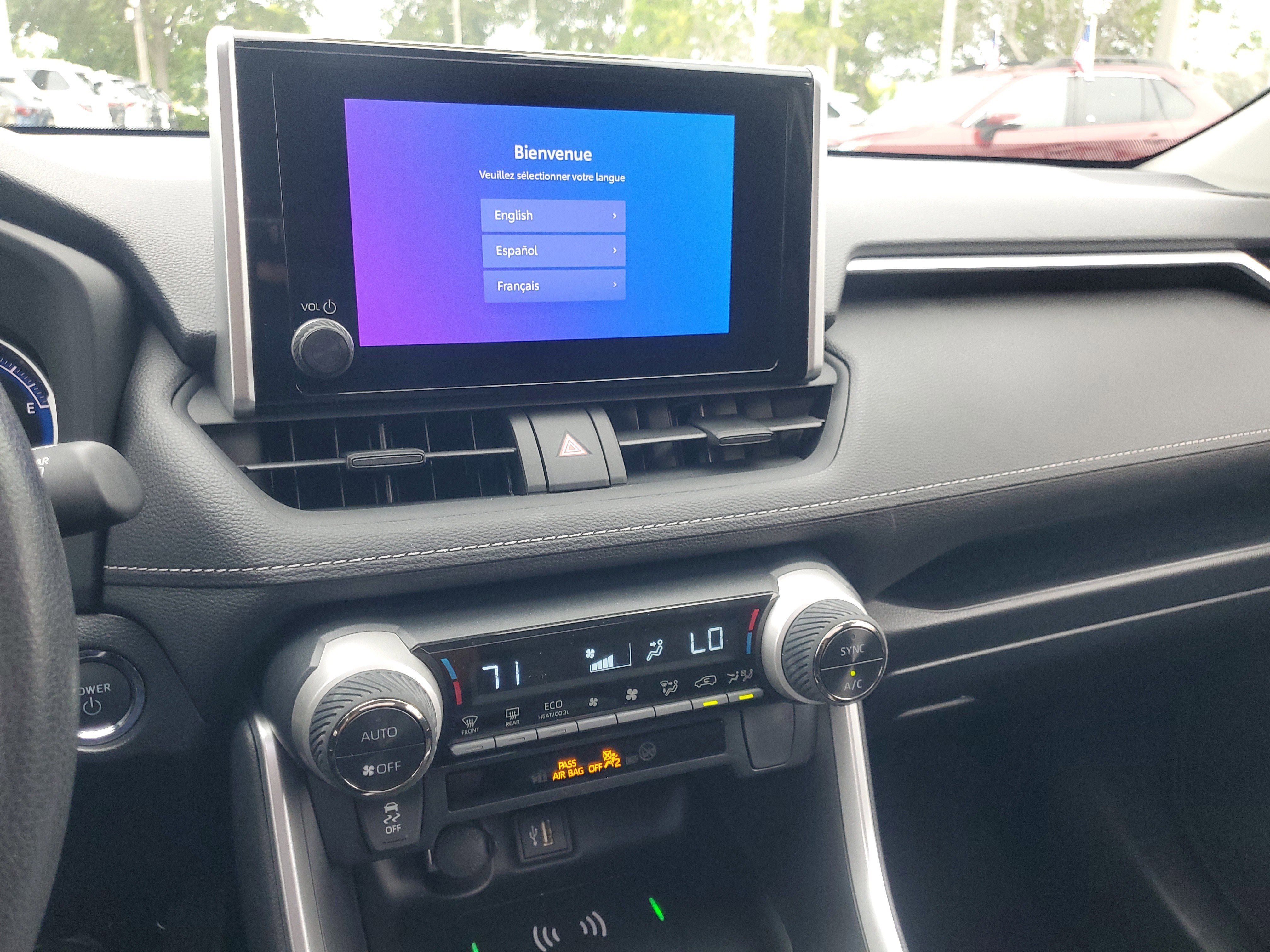 Certified 2025 Toyota RAV4 XLE image 28