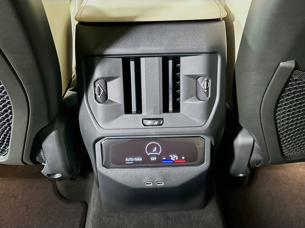 New 2026 BMW X3 xDrive30 w/ Premium Package image 18