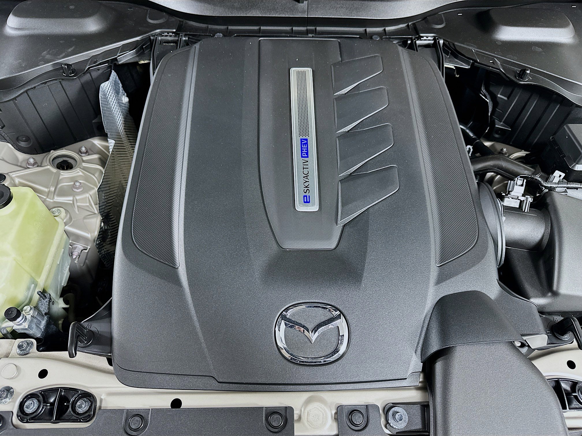 Used 2024 MAZDA CX-90 Plug-In Hybrid w/ Preferred AWD/4WD image 35