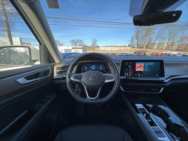 New 2026 Volkswagen Atlas SE image 14