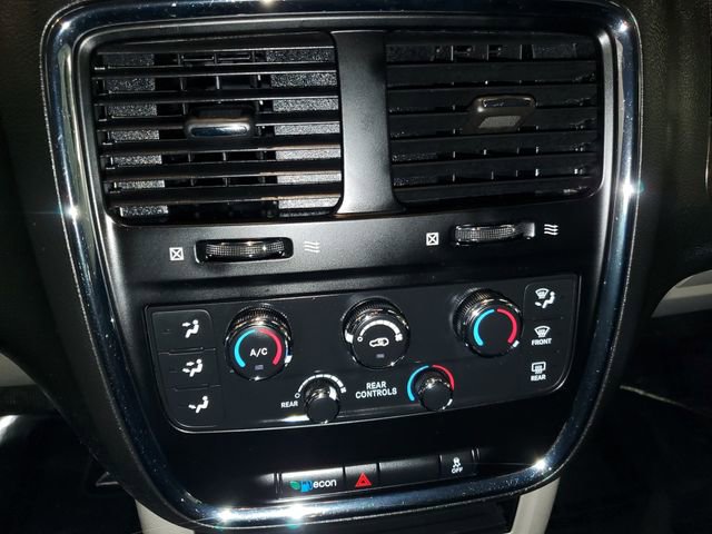 Used 2017 Dodge Grand Caravan SE w/ Power Window Group FWD image 19