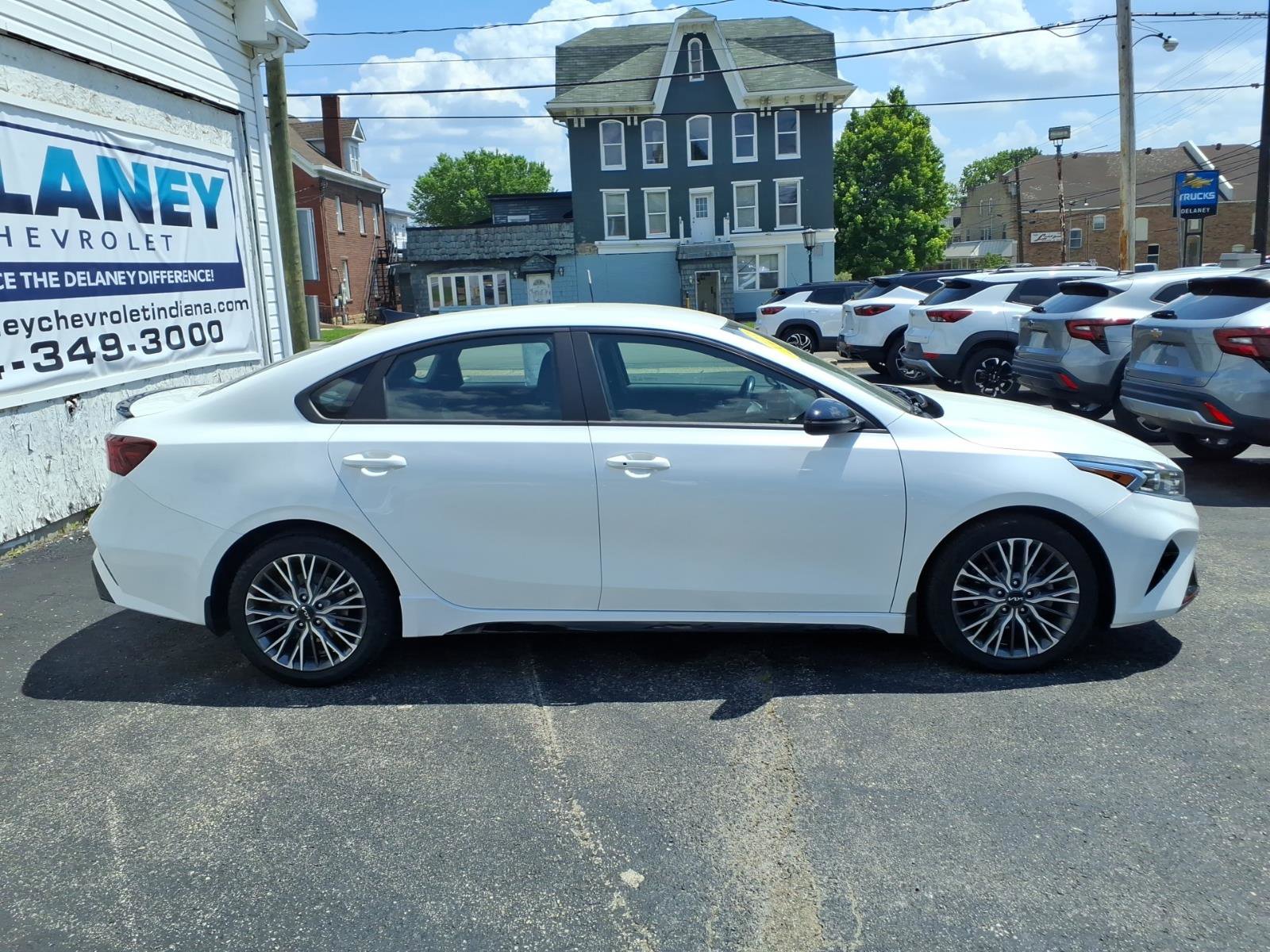 Used 2023 Kia Forte GT-Line w/ GT-Line Technology Package FWD image 4