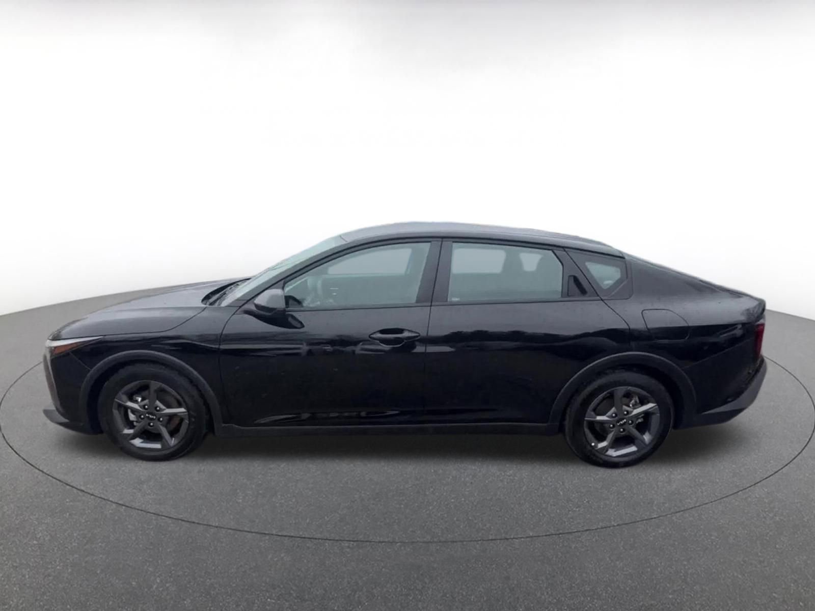 Used 2025 Kia K4 FWD image 9