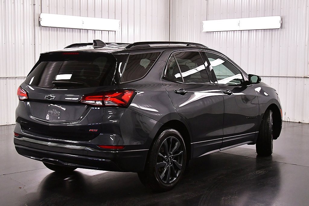 Used 2023 Chevrolet Equinox RS image 7