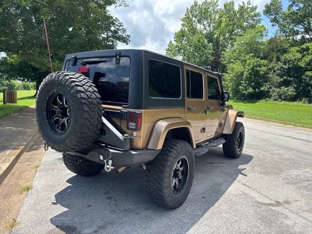 Used 2015 Jeep Wrangler Unlimited Sahara AWD/4WD image 8