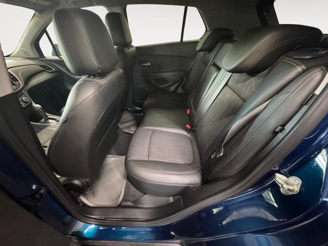 Used 2020 Chevrolet Trax LT w/ LT Convenience Package FWD image 21