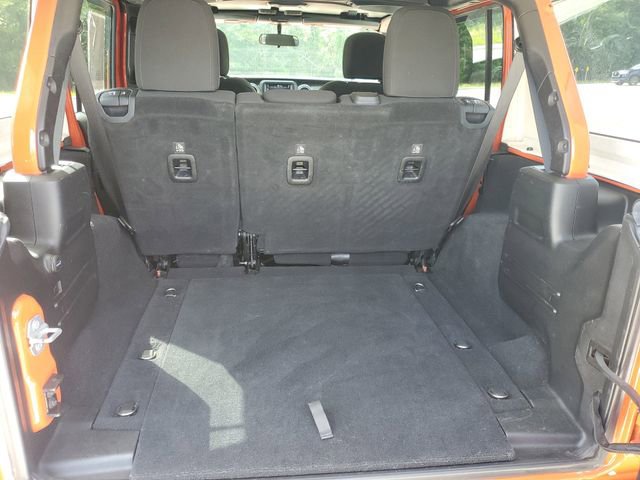 Used 2018 Jeep Wrangler Unlimited Sahara image 8