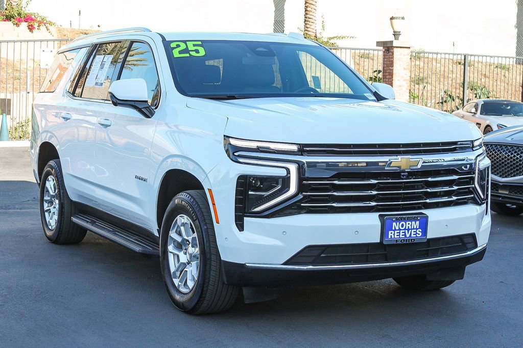 Used 2025 Chevrolet Tahoe LT image 3