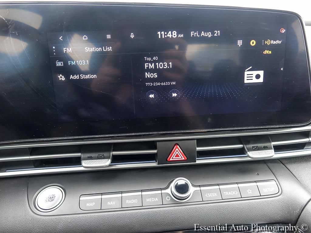 Used 2025 Hyundai Elantra SEL FWD image 17