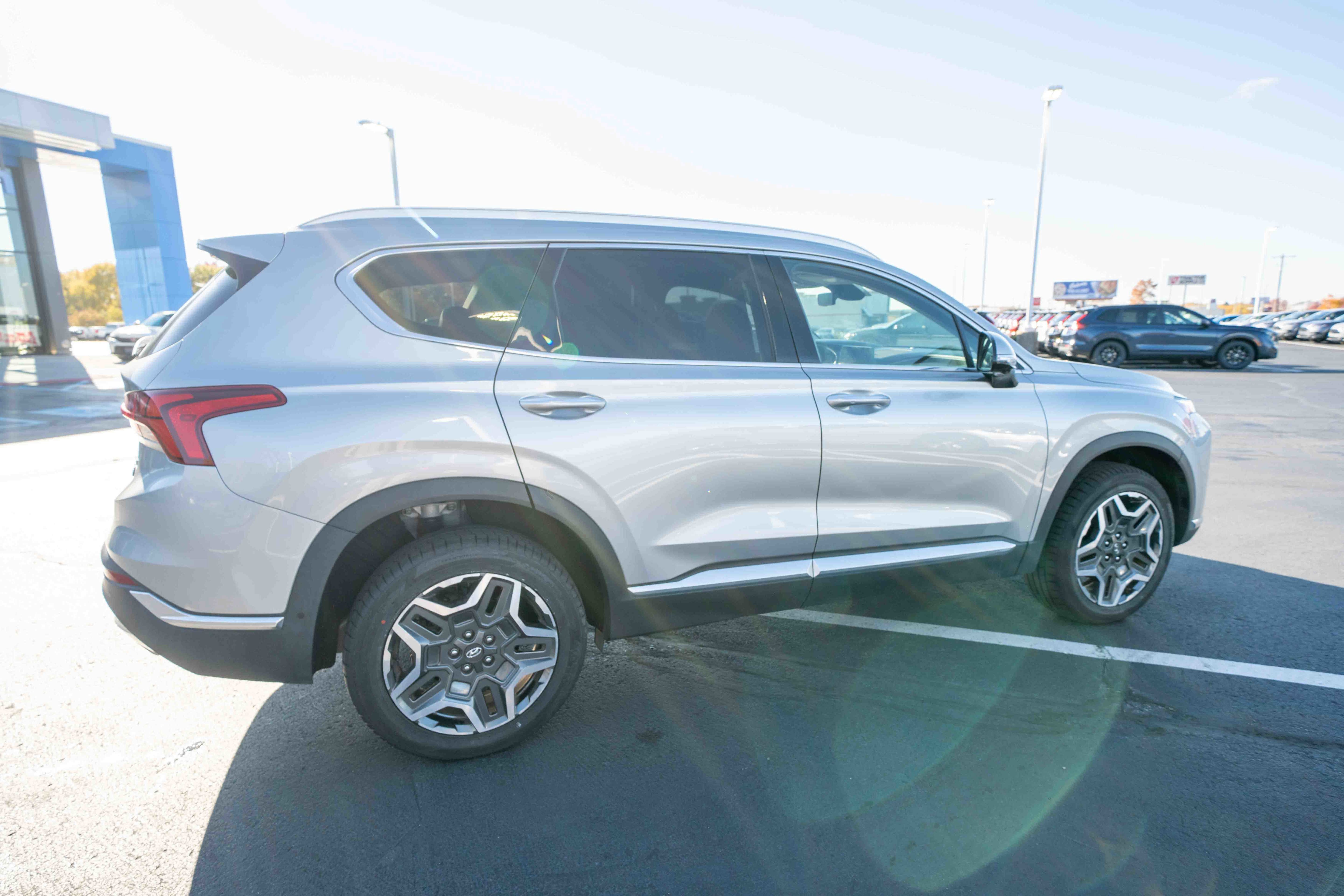 Used 2022 Hyundai Santa Fe Limited image 6