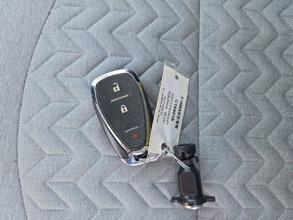 Used 2022 Chevrolet Equinox LS w/ Driver Confidence II Package AWD/4WD image 27