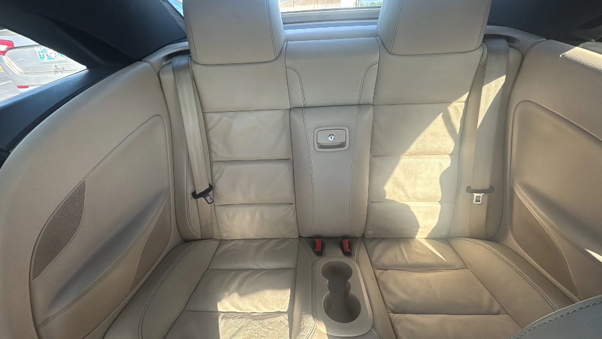Used 2013 Volkswagen Eos Executive FWD image 8