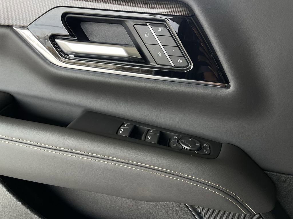 New 2026 GMC Yukon Elevation image 23