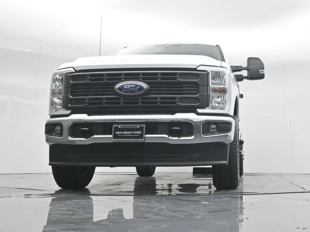New 2026 Ford F350 XL w/ FX4 Off-Road Package AWD/4WD image 40