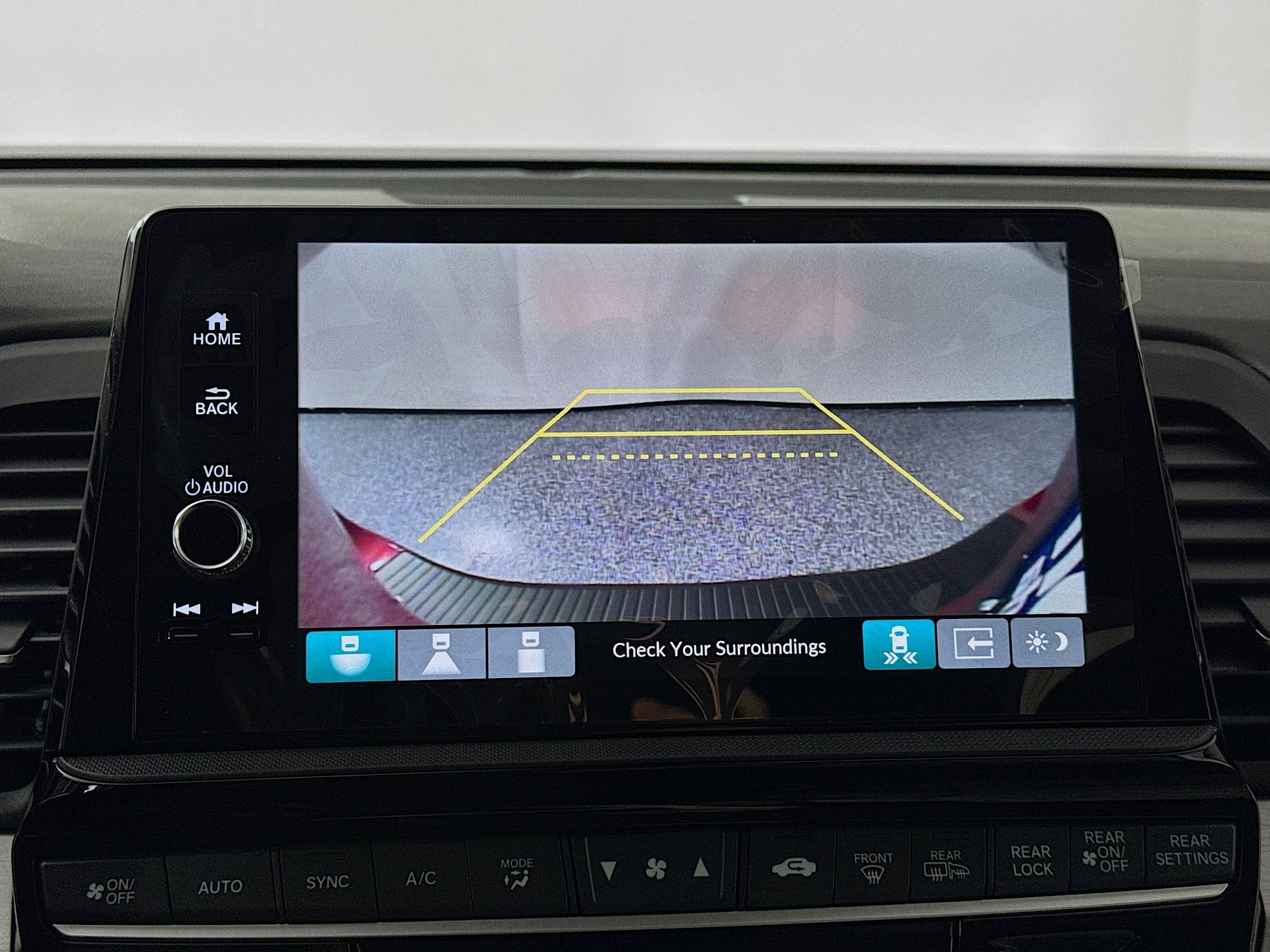New 2026 Honda Odyssey Touring image 14