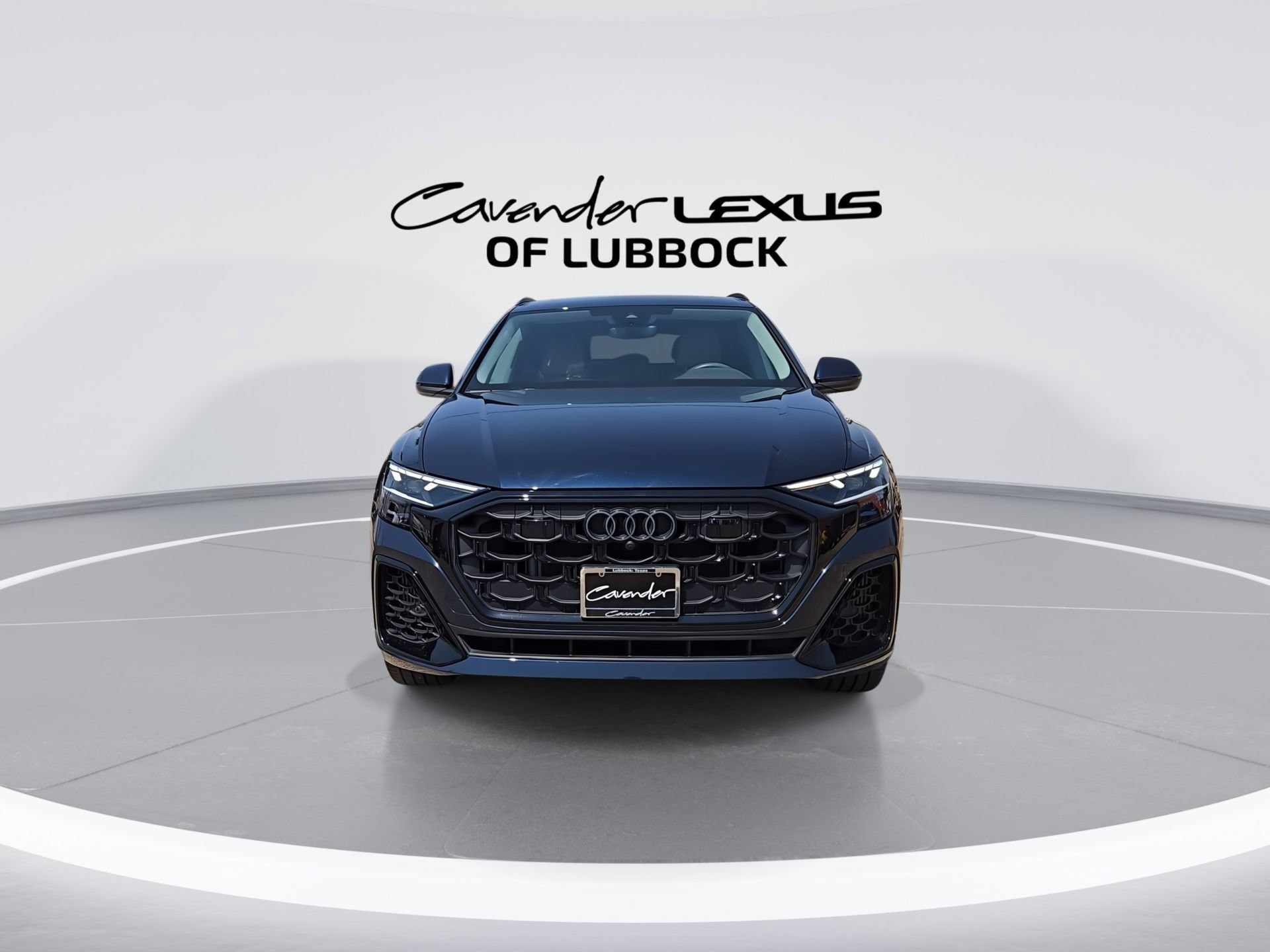 Used 2025 Audi Q8 Premium Plus AWD/4WD image 3
