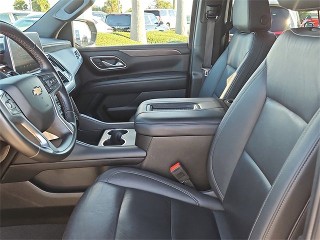 Used 2024 Chevrolet Suburban LT image 17
