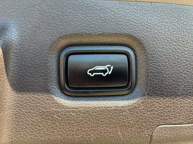 Used 2019 Hyundai Santa Fe AWD image 10