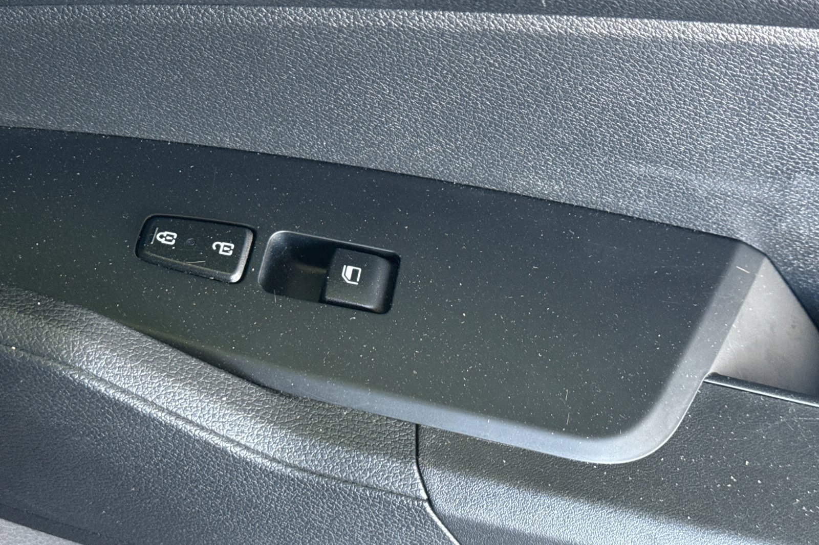 Used 2024 Kia Sportage LX image 23