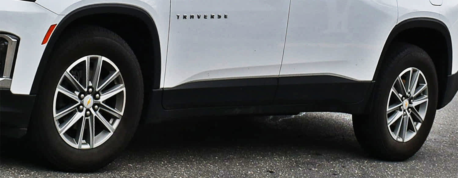 Used 2023 Chevrolet Traverse LT AWD/4WD image 29