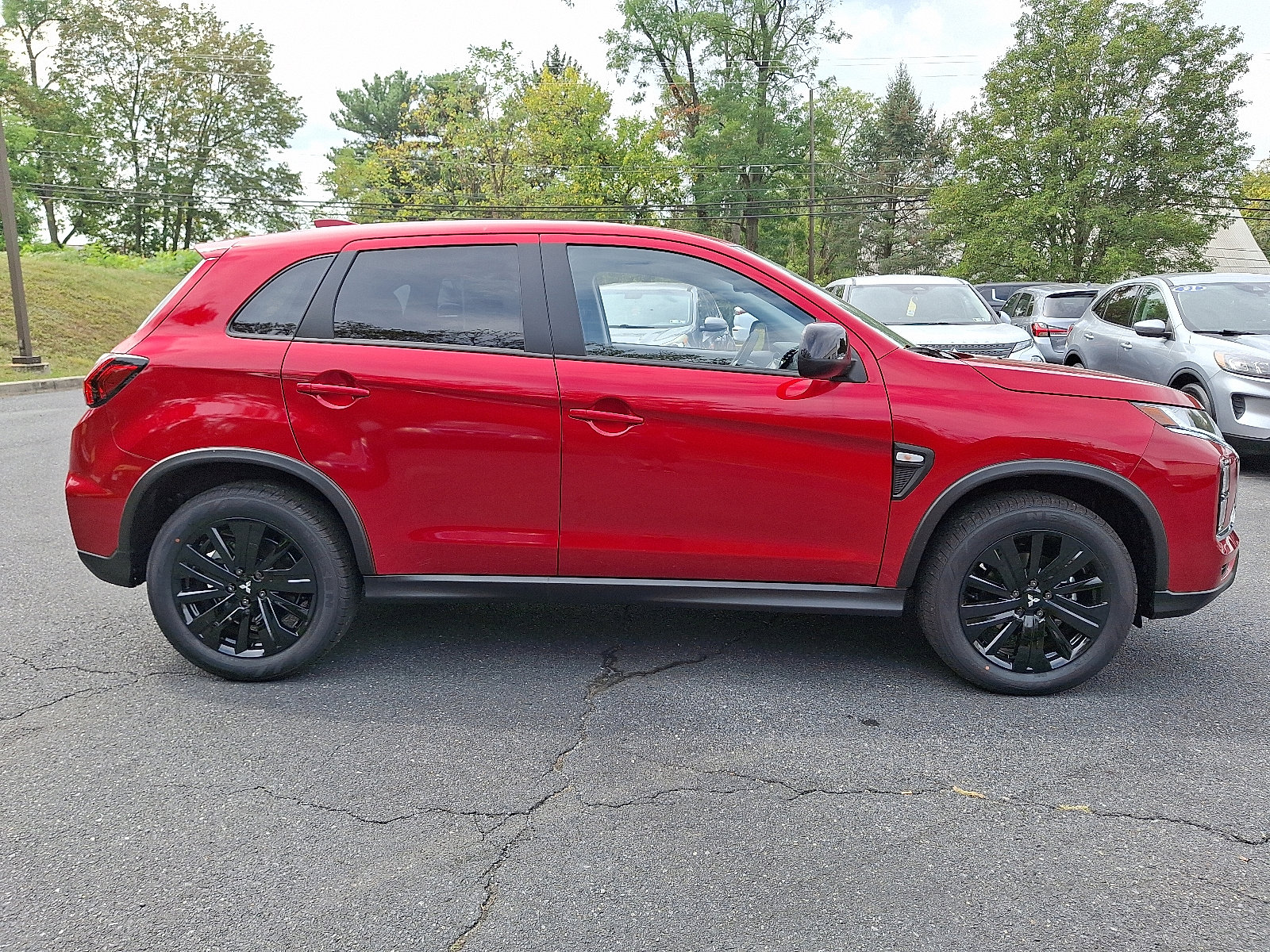 New 2025 Mitsubishi Outlander Sport LE image 8