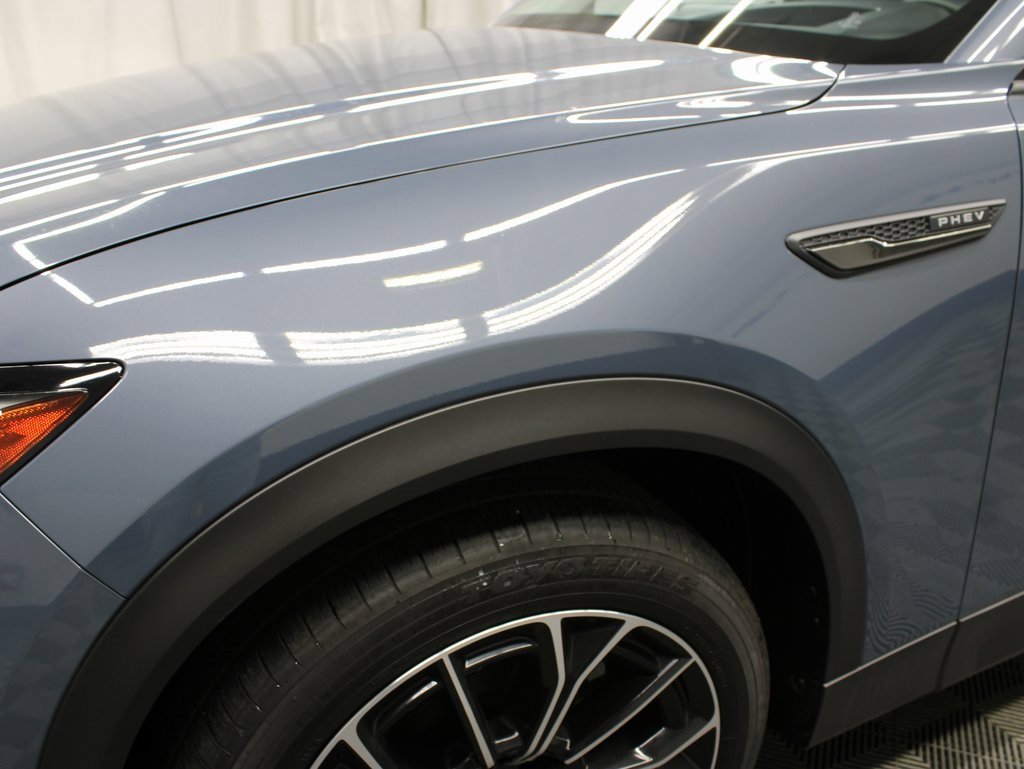 Used 2025 MAZDA CX-70 Plug-In Hybrid w/ Premium Pkg image 39